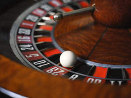 Xi Jinping Warns Thai PM of Potential Problems With Casino Legalization
